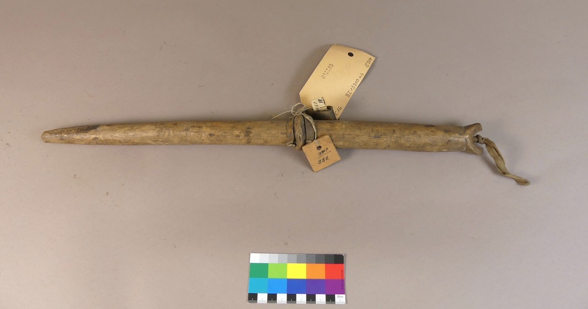 III C 13310 a,b