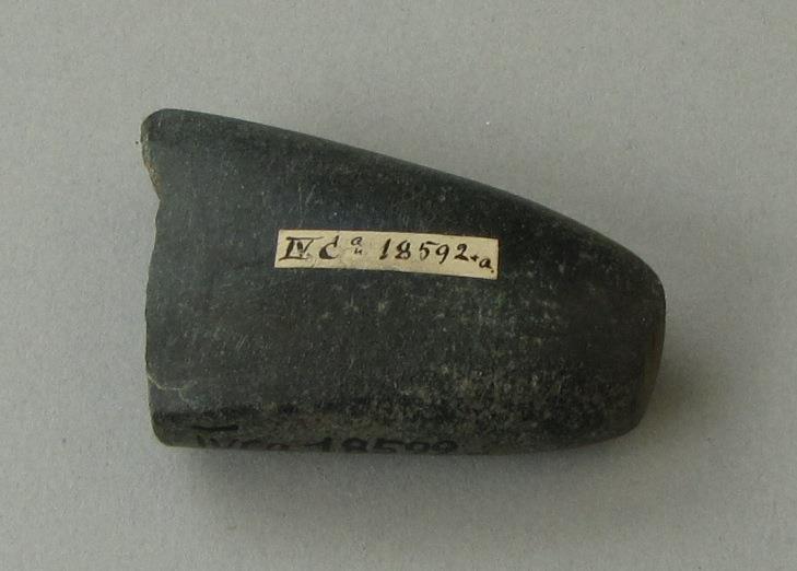 IV Ca 18592 a