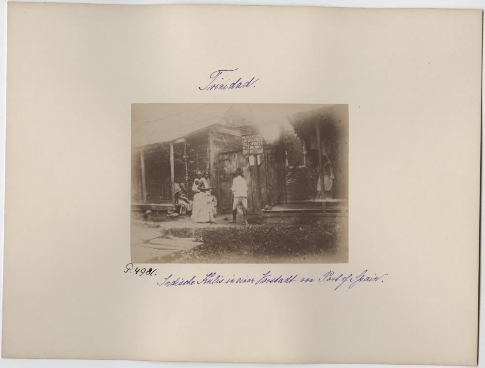 Indische Kulis in einer Vorstadt von Port of Spain