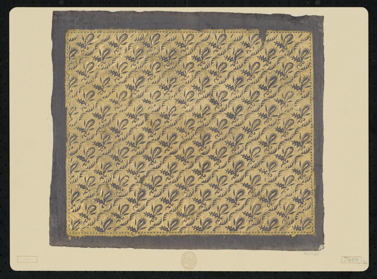 Brokatpapier (Flächenmuster aus diagonal versetztem Blattwerk)