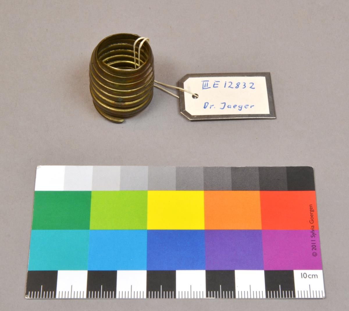 III E 12832