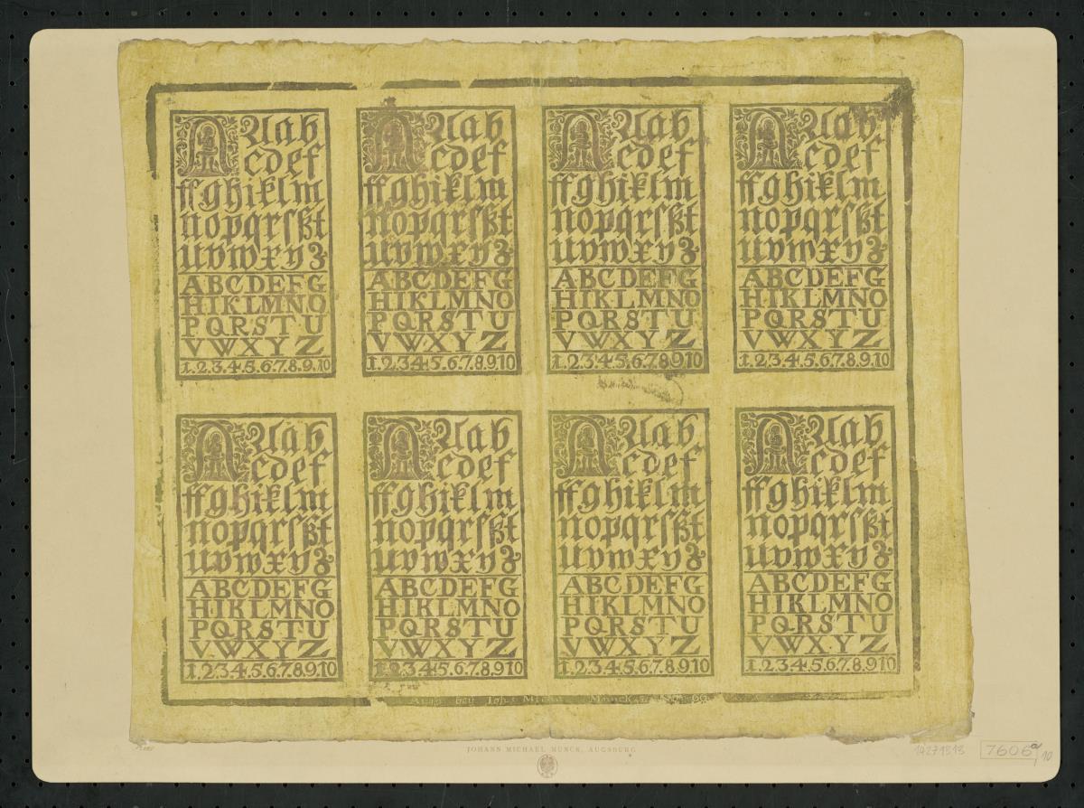 Brokatpapier (acht Alphabete und arabische Ziffern)