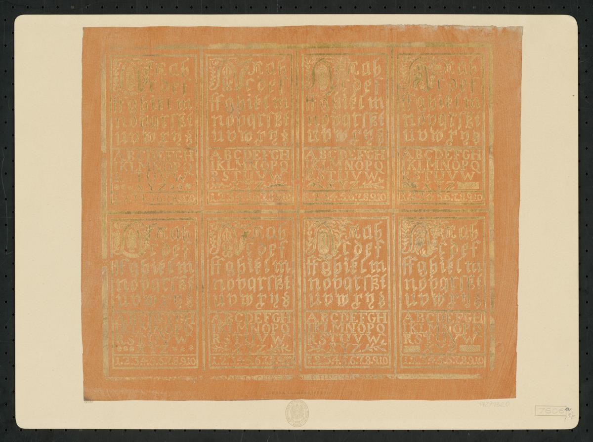 Brokatpapier (acht Alphabete und Ziffern)