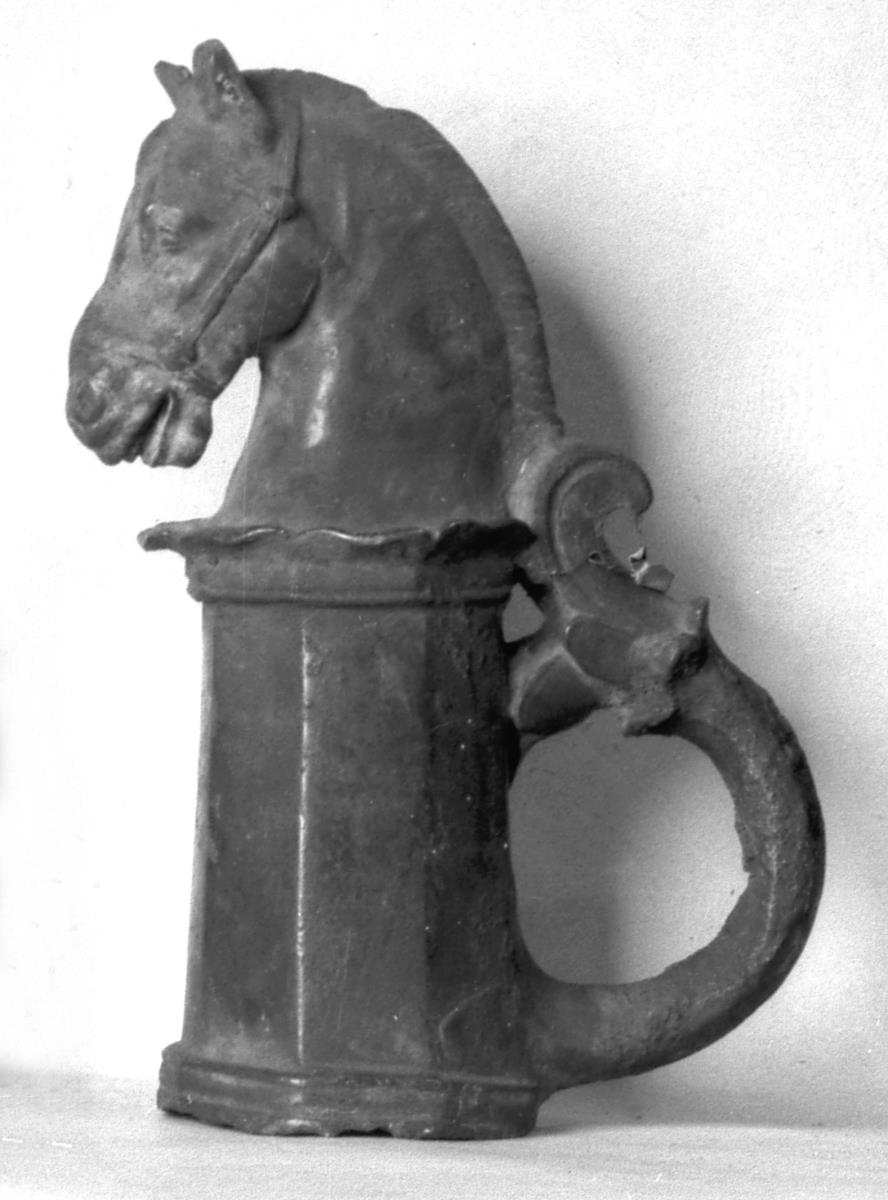 "Deichselkopf" in Form eines Pferdekopfs