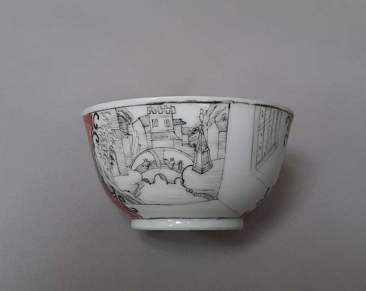 Koppchen mit Untertasse mit Darstellung eines europäischen, musizierenden Paars ("Chine de commande")
