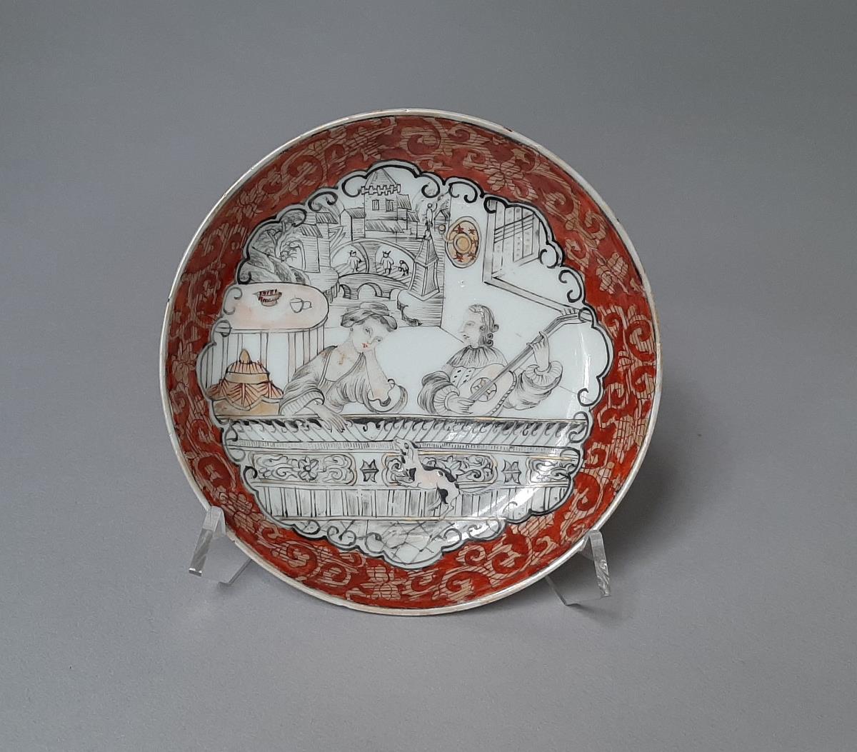 Koppchen mit Untertasse mit Darstellung eines europäischen, musizierenden Paars ("Chine de commande")