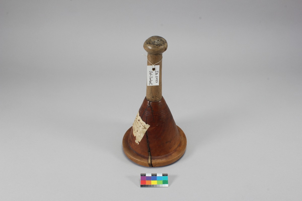 I B 2093