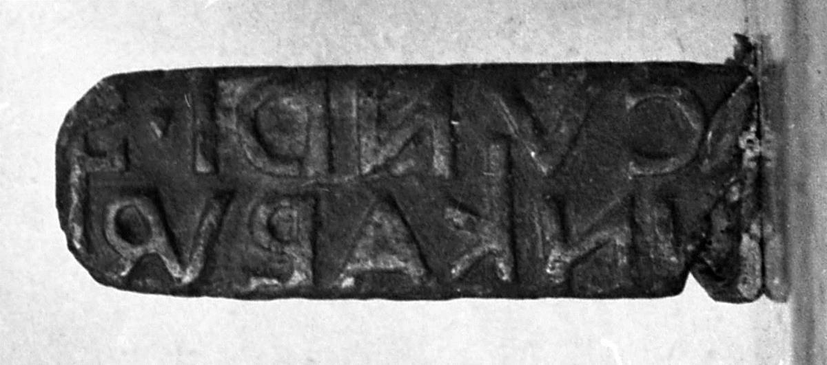 Stempel mit Inschrift CVNDI.S / VN KALPVR