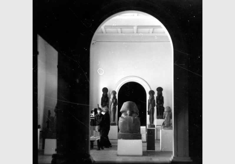 Aufstellung des Ägyptischen Museums und der Papyrussammlung im Bode-Museum, Blick in den Saal des frühen Neuen Reiches, Raum 5
