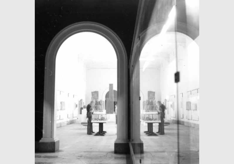 Aufstellung des Ägyptischen Museums und der Papyrussammlung im Bode-Museum, Blick in den Saal des späten Neuen Reiches, Raum 7