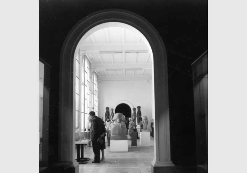 Aufstellung des Ägyptischen Museums und der Papyrussammlung im Bode-Museum, Blick in den Saal des frühen Neuen Reiches, Raum 5