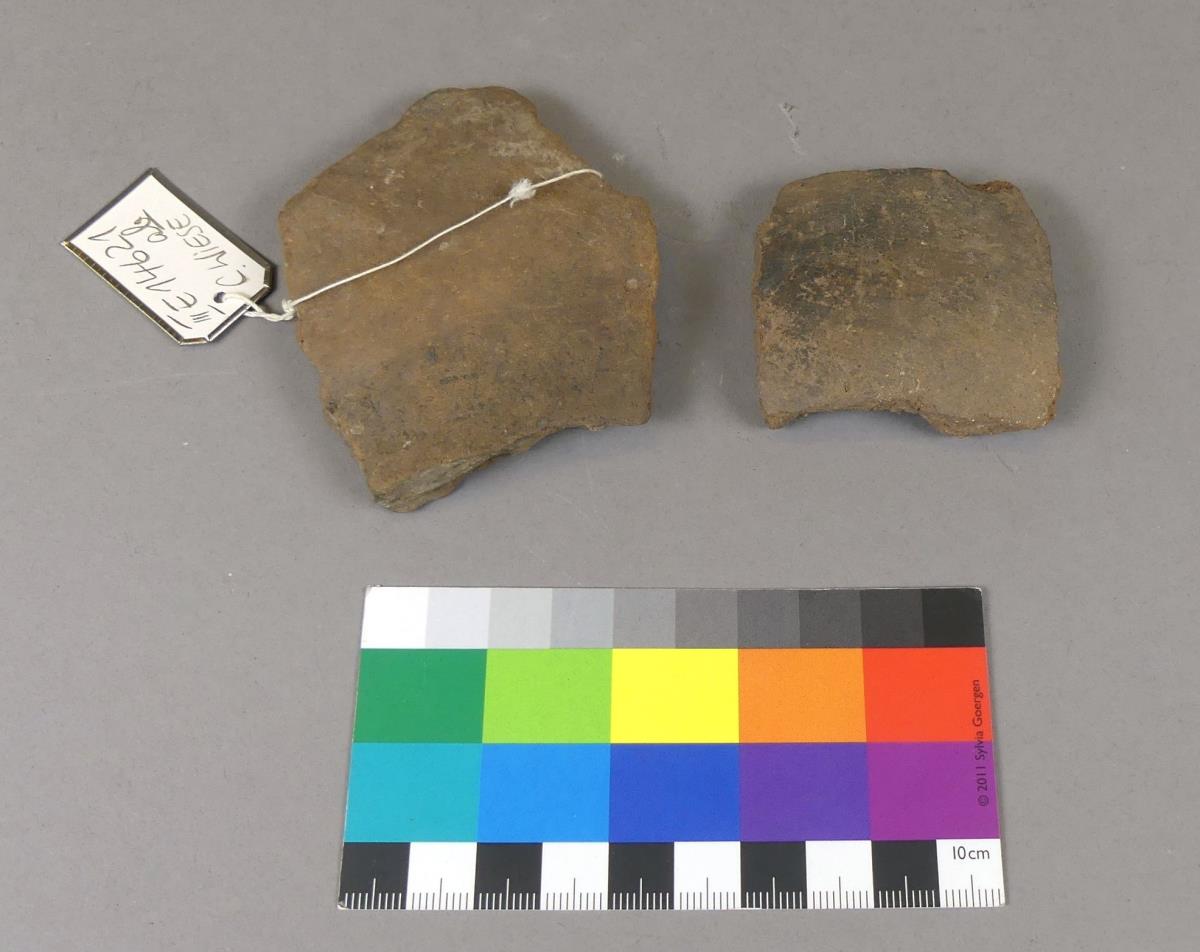 III E 14621 a,b