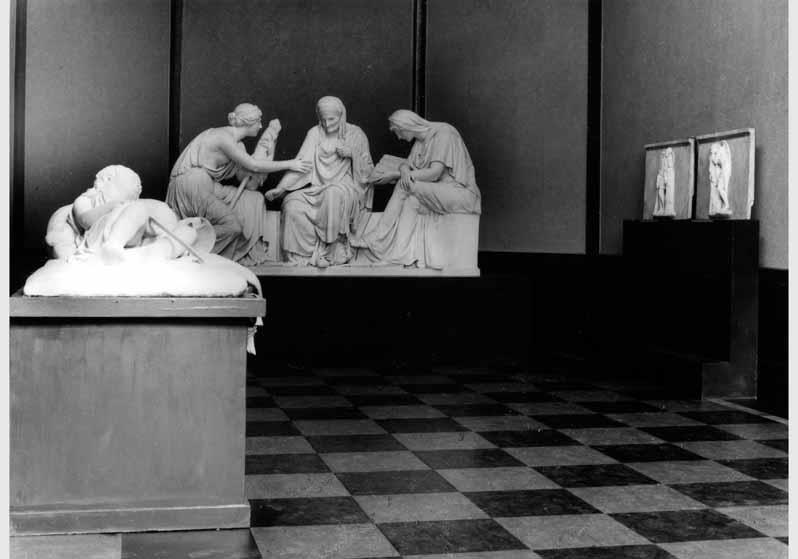Blick in die Ausstellung "Johann Gottfried Schadow 1764 - 1850 - Bildwerke, Zeichnungen und Druckgraphik" vom 31. Okt. 1964 - Juli 1965 in der Nationalgalerie