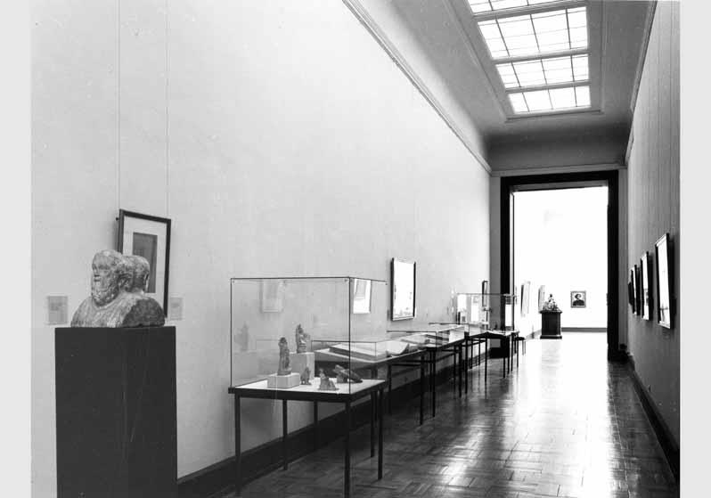 Blick in die Ausstellung "Anselm Feuerbach's Gastmahl" vom 14. Juli 1992 - 13. Sept. 1992 in der Alten Nationalgalerie