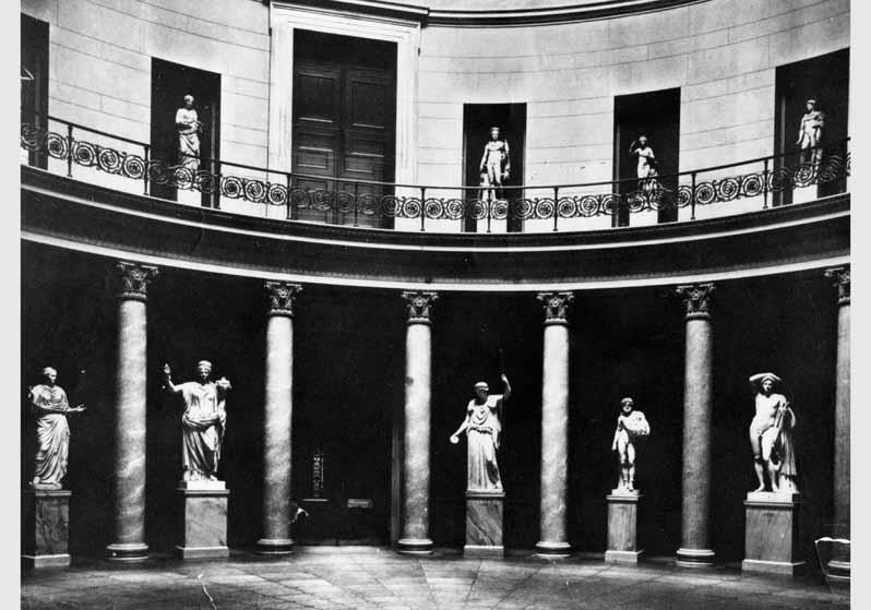 Blick in die Rotunde im Alten Museum