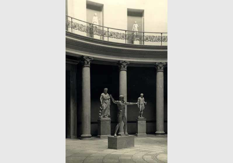 Blick in die Rotunde im Alten Museum