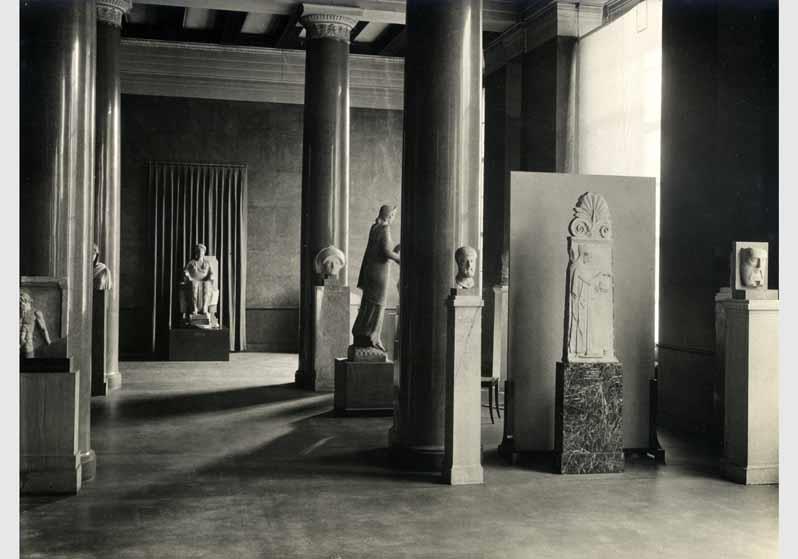 Aufstellung der Antikensammlung im Alten Museum, Saal 4, Griechische Kunst des 5. Jahrhunderts