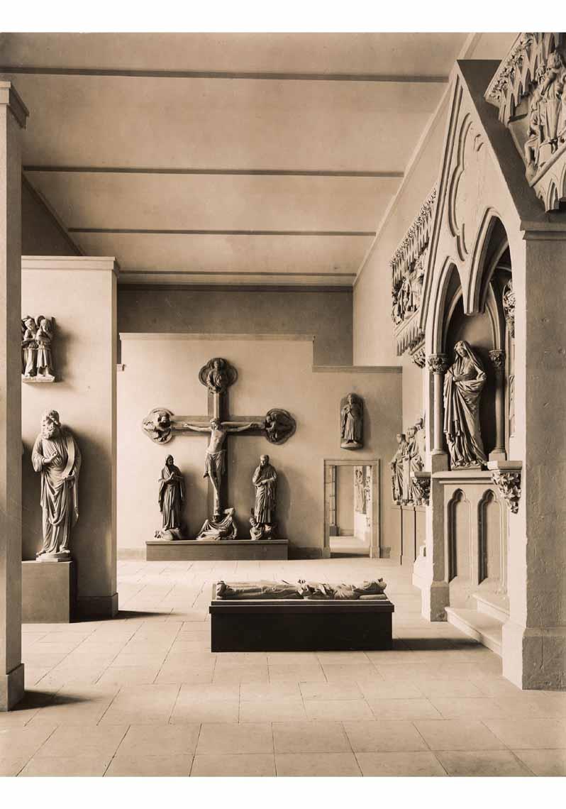 Aufstellung des Deutschen Museums im Pergamonmuseum, Raum 07, Naumburger Saal