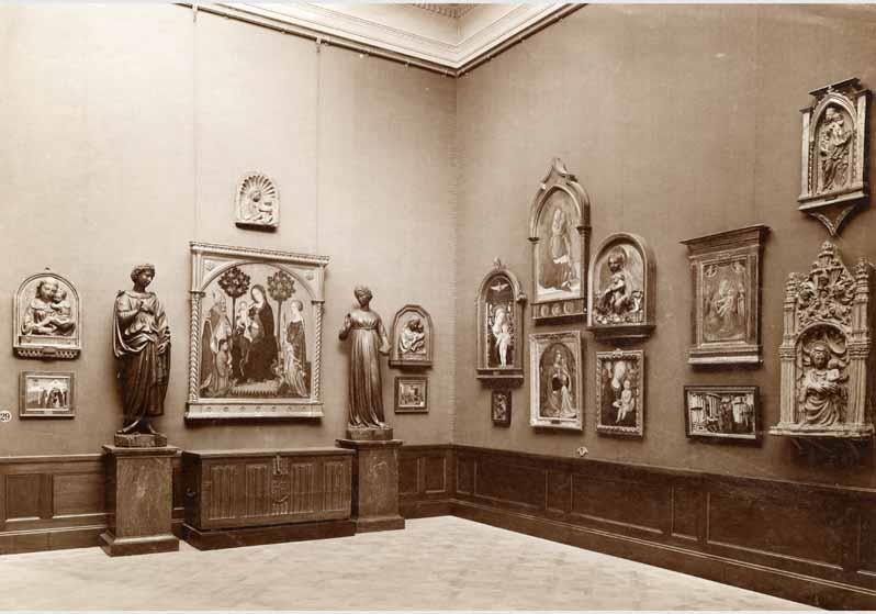 Aufstellung der Gemäldegalerie und der Skulpturensammlung im Kaiser-Friedrich-Museum, Raum 29, Italienische Gemälde und Bildwerke des 14. und 15. Jhd.