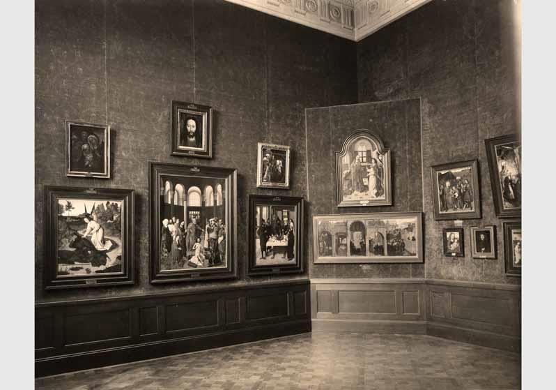 Aufstellung der Gemäldegalerie und der Skulpturensammlung im Kaiser-Friedrich-Museum, Raum 70, Niederländische und französische Gemälde des 15. Jhd.