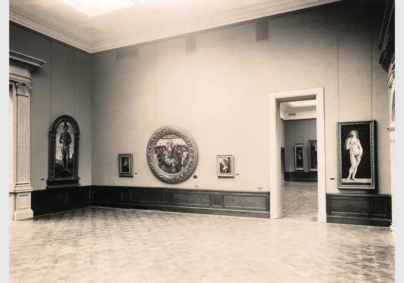 Aufstellung der Gemäldegalerie im Kaiser-Friedrich-Museum, Raum 37, Gemälde Botticellis