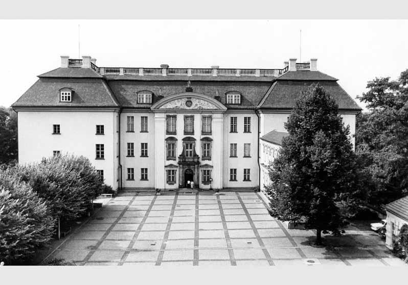 Blick auf das Kunstgewerbemuseum im Schloss Köpenick