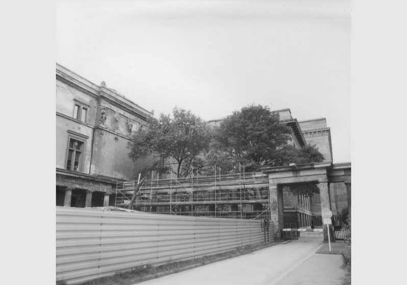 Bauarbeiten an den Kolonnaden auf der Museumsinsel