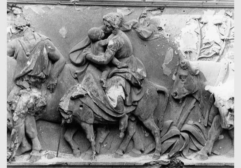 Blick auf einen Teil des Frieses "Untergang von Pompeji durch die Gewalt der Naturelemente" von Hermann Schievelbein im Griechischen Hof des Neuen Museums