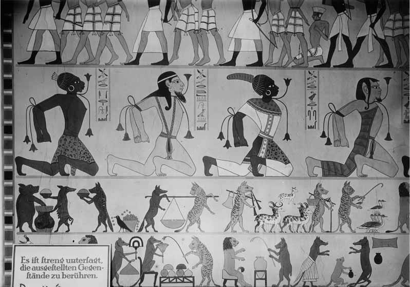 Wandmalerei im Historischen Saal im Neuen Museum