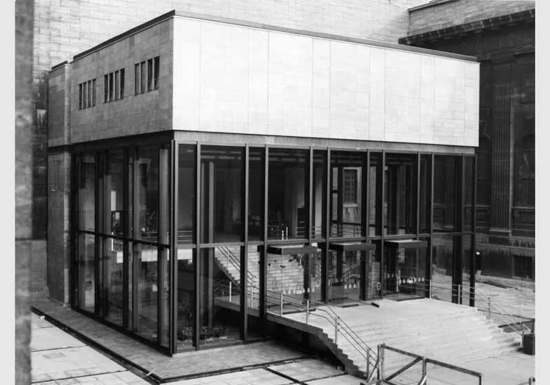 Blick auf das Eingangsgebäude des Pergamonmuseums
