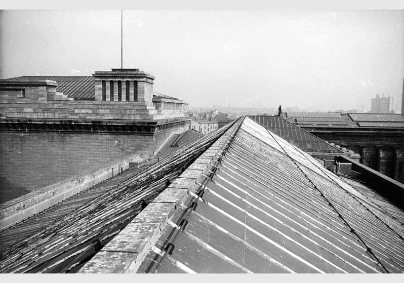 Blick auf das Dach des Pergamonmuseums
