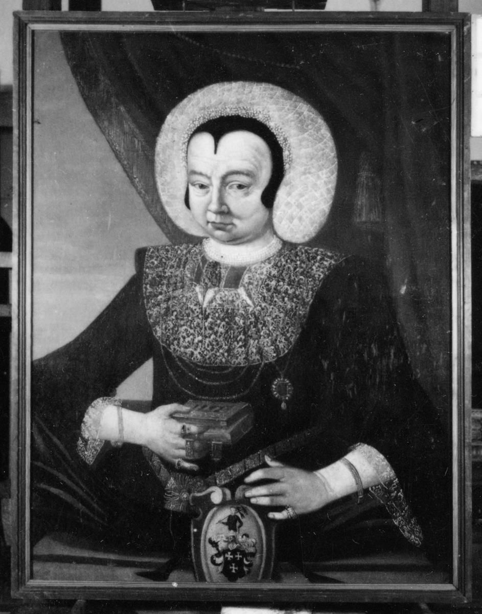 Porträt einer Frau in dunklem Obergewand, Brautgürtel und Kugelhaube