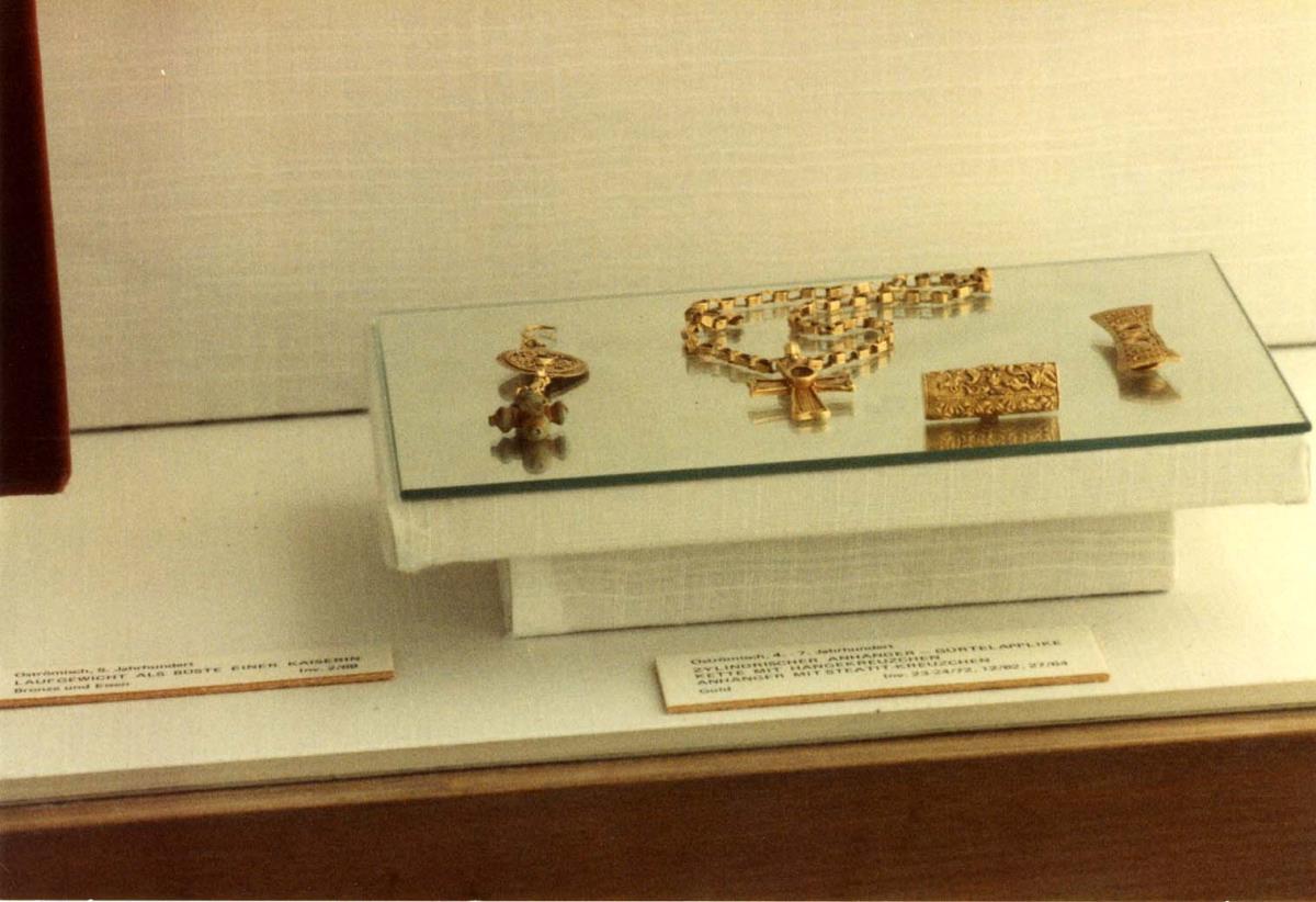 Blick in die Ausstellung der Skulpturensammlung und der Frühchristlich-Byzantinischen Sammlung im Museum Dahlem