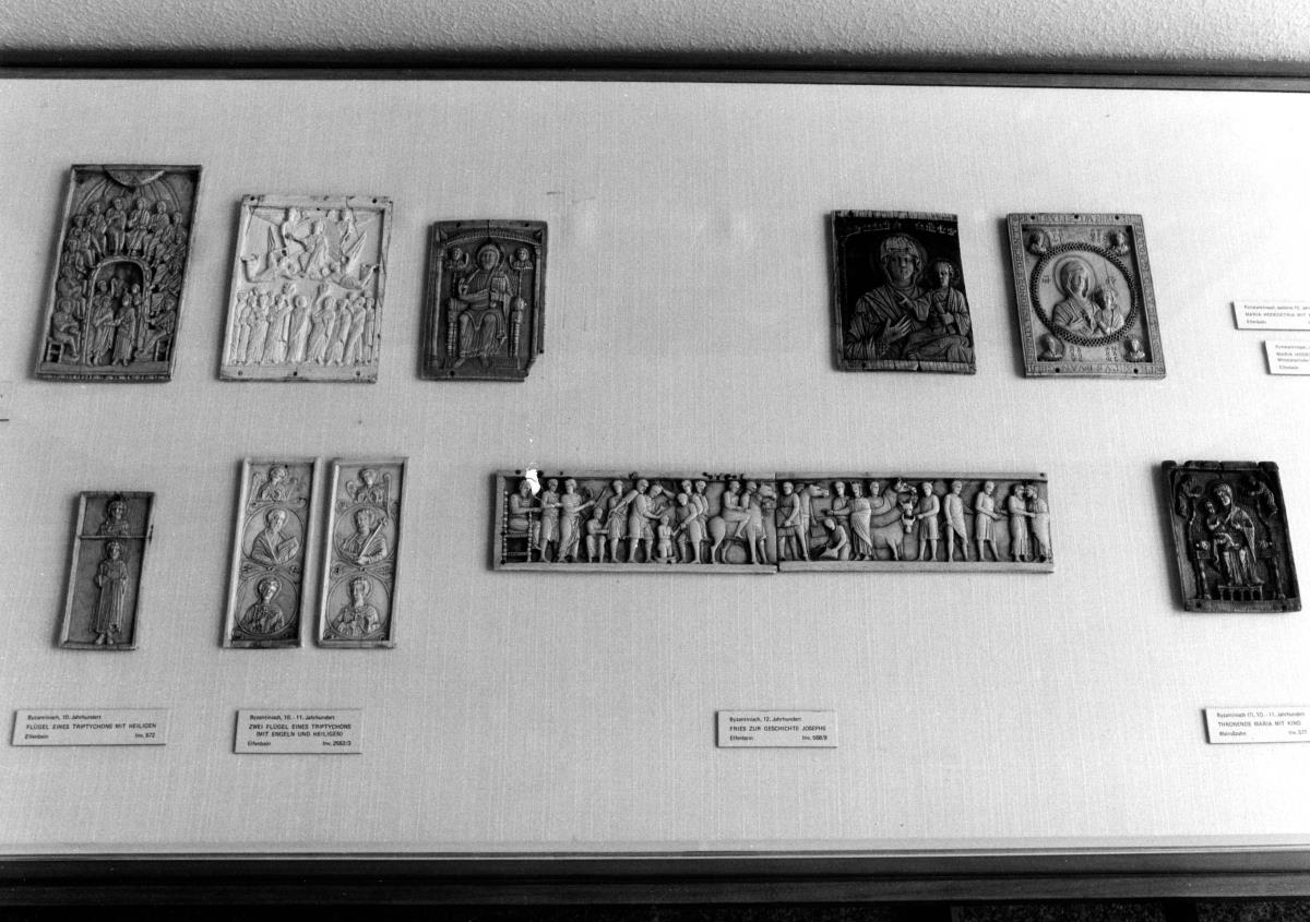 Blick in die Ausstellung der Skulpturensammlung und der Frühchristlich-Byzantinischen Sammlung im Museum Dahlem