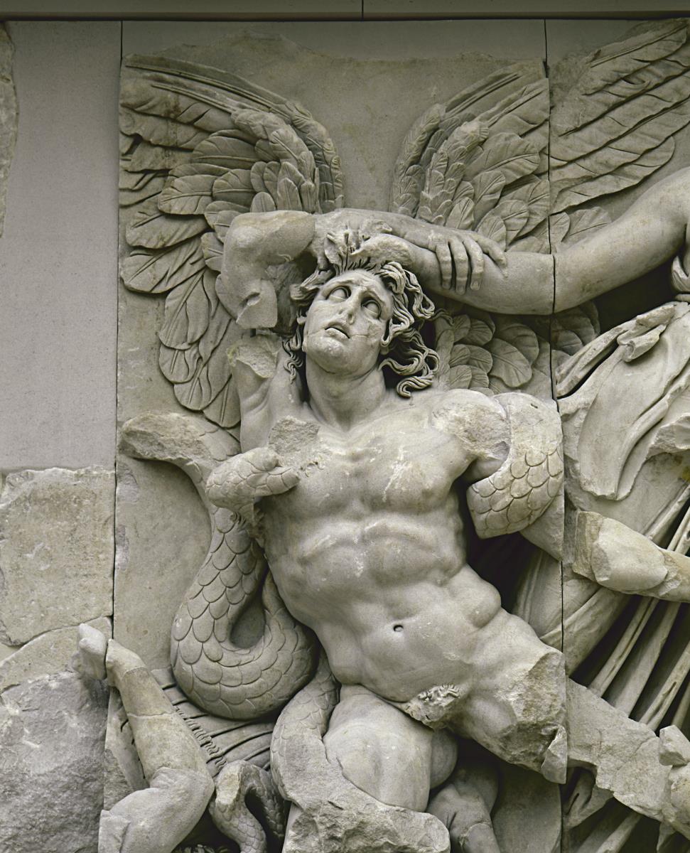 Pergamonaltar, Ostfries - Ausschnitt: Alkyoneus