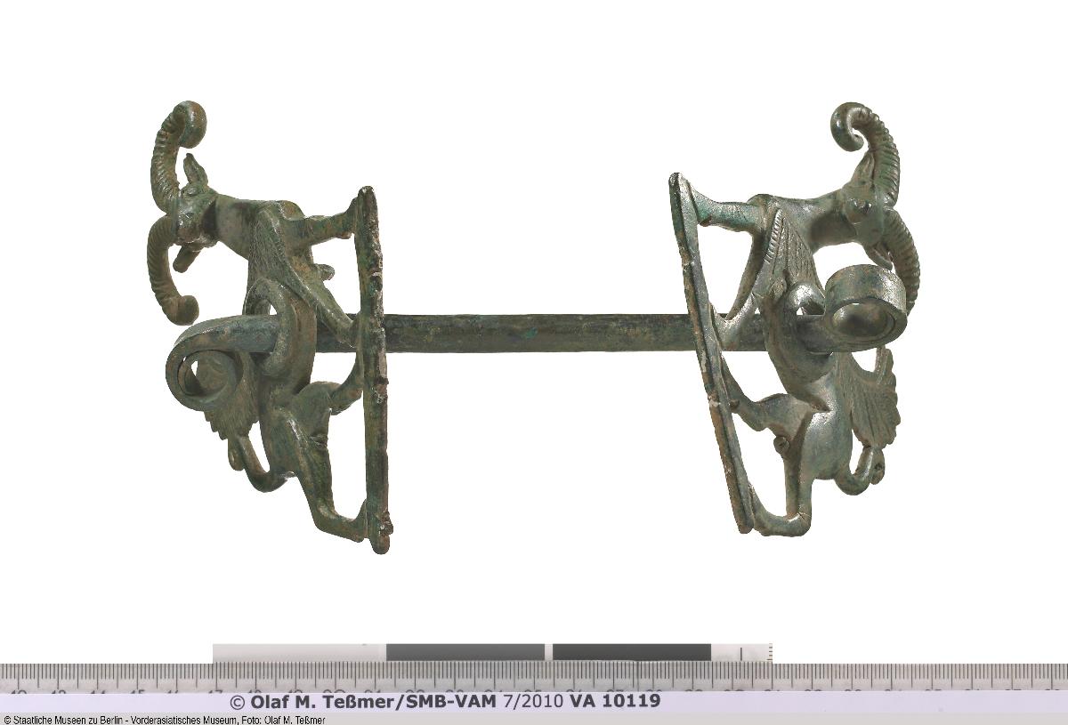 Trense mit Knebeln in Form geflügelter Mufflons