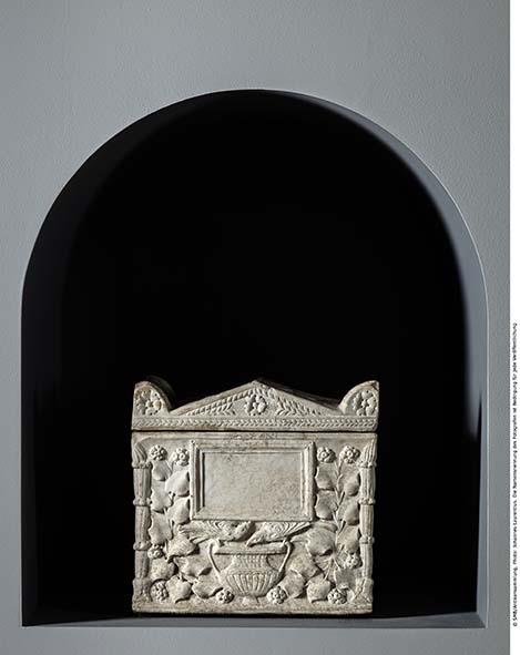 Römische Aschenurne mit Deckel