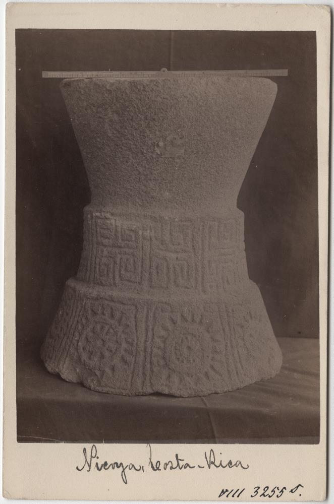 Tongefäße  aus dem Museo Nacional, San José (Costa Rica)