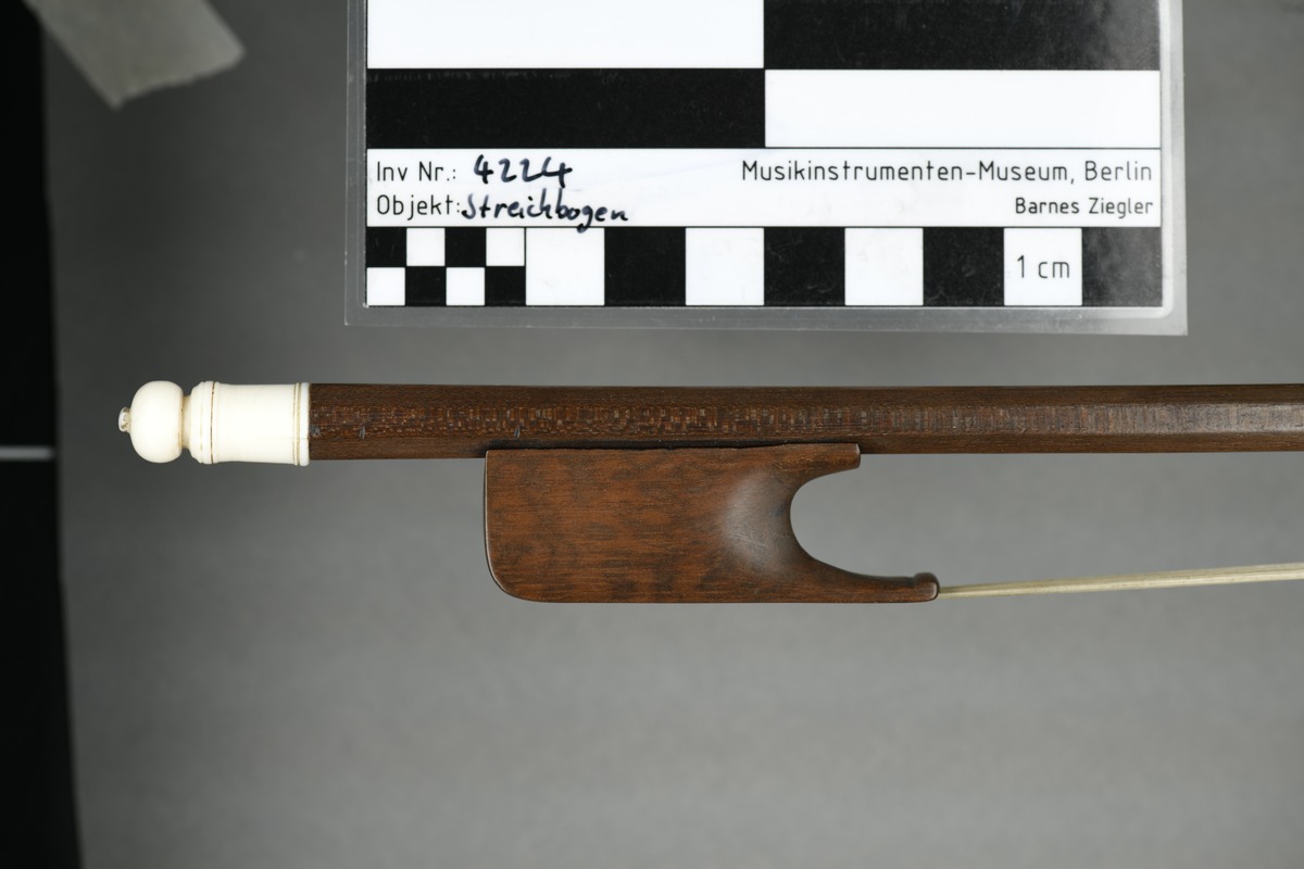 Streichbogen für Diskant-Viola da gamba