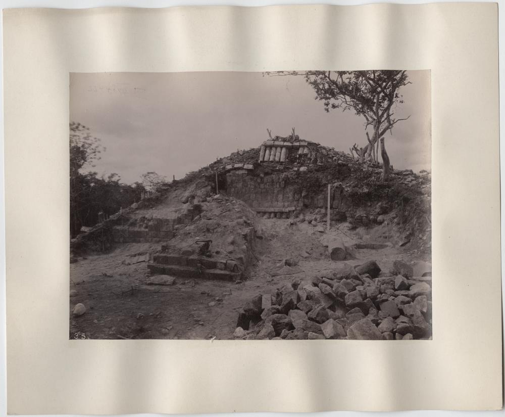 "Mound 6. Fünfter Tag der Ausgrabung. Blick nach Westen."