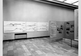 Blick in die Wanderausstellung "Faras" im Alten Museum, Ausgrabungen des Nationalmuseums Warschau im Rahmen der Unesco-Aktion "Rettet die Alterthümer Nubiens" (22. Okt. 1968 - Apr. 1969)