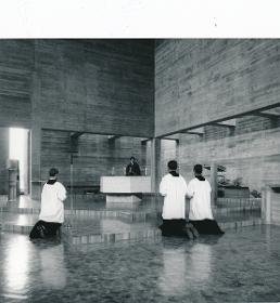 Friedrichshofen, Pfarrzentrum St. Christophorus, Innenraum