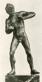 Jugendlicher Satyr, mit der Mundbinde, in bewegter Stellung, die Doppelflöte blasend zu denken, ... (modern).