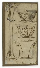 Gotische Säule und drei gotische Kapitelle