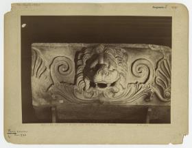 Magnesia am Mäander, Artemision, Sima mit Löwenkopfwasserspeier (Aufstellung in Paris, Musée du Louvre)