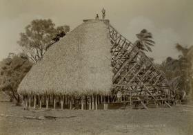 "Hausbau auf  Samoa-Ins."