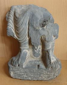 Füße eines stehenden Bodhisattva