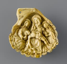 Pilgermuschel mit Beweinung Christi