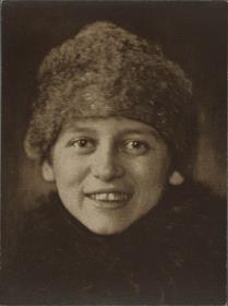 Porträt Hilde