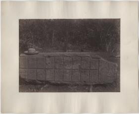 Stele 9, "Unterseite".